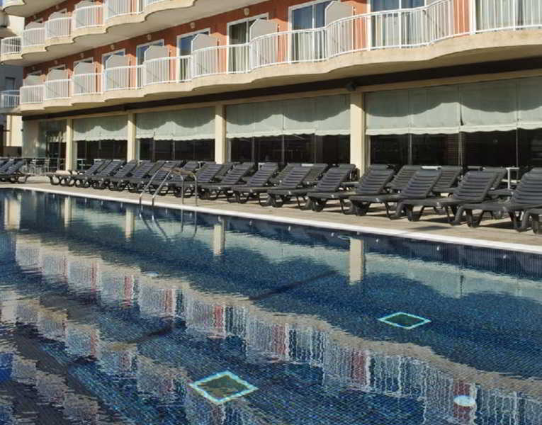 Ruleta Augustus Hotel ซาลอว์ ภายนอก รูปภาพ